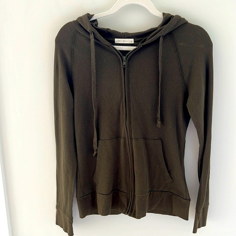 Women’s full zip sweatshirt size L